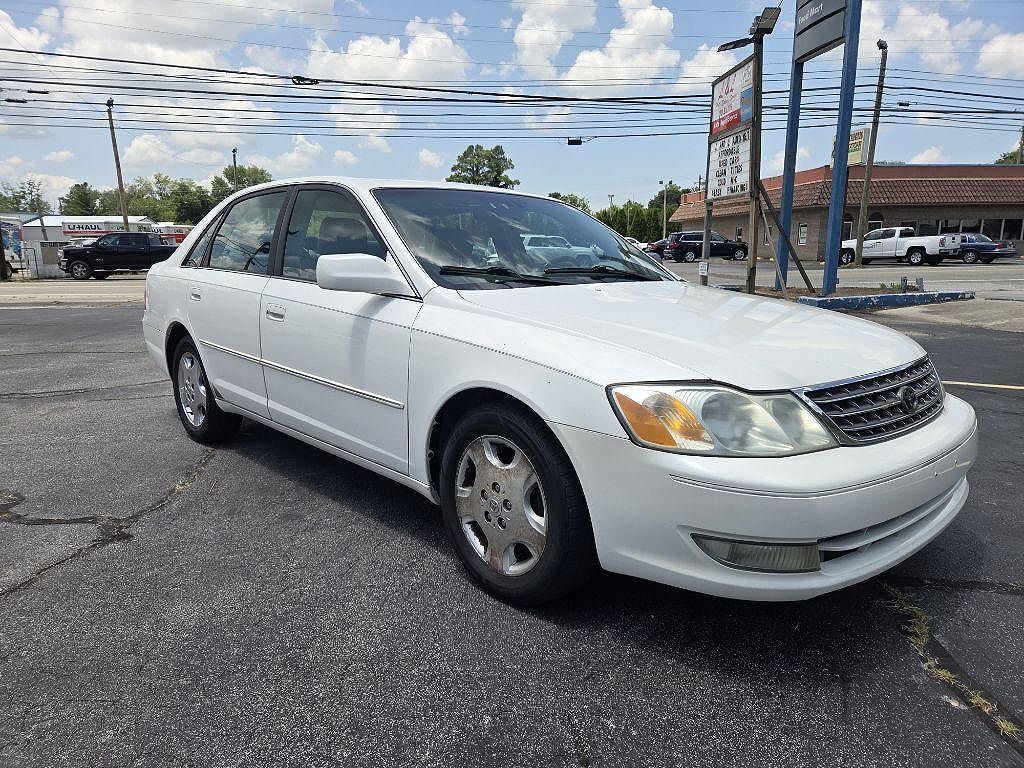 2004 TOYOTA Avalon