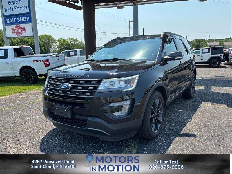 2017 FORD Explorer