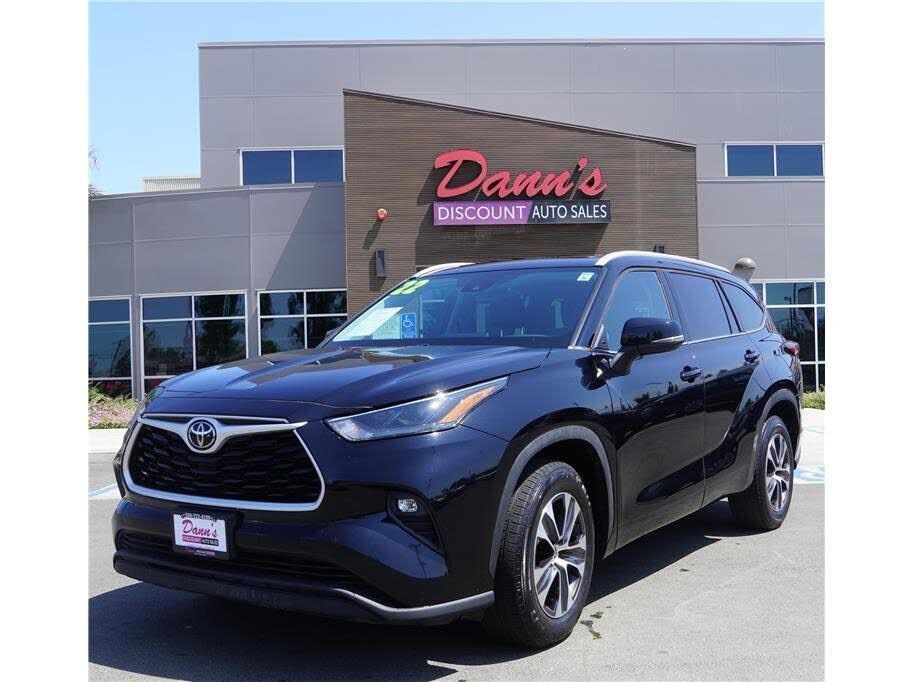 2022 TOYOTA Highlander