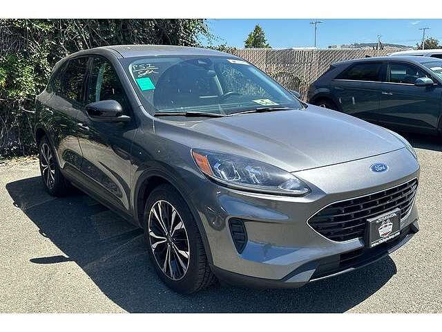 2022 FORD Escape