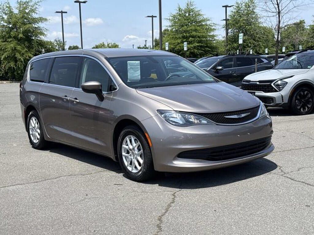 2017 CHRYSLER Pacifica