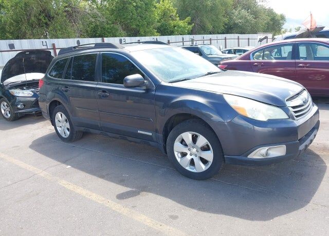 2011 SUBARU Outback