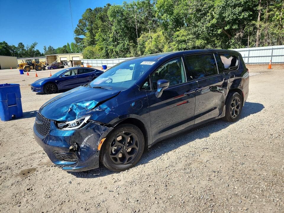 2022 CHRYSLER Pacifica