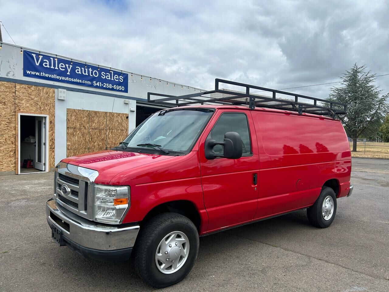 2011 FORD E-350