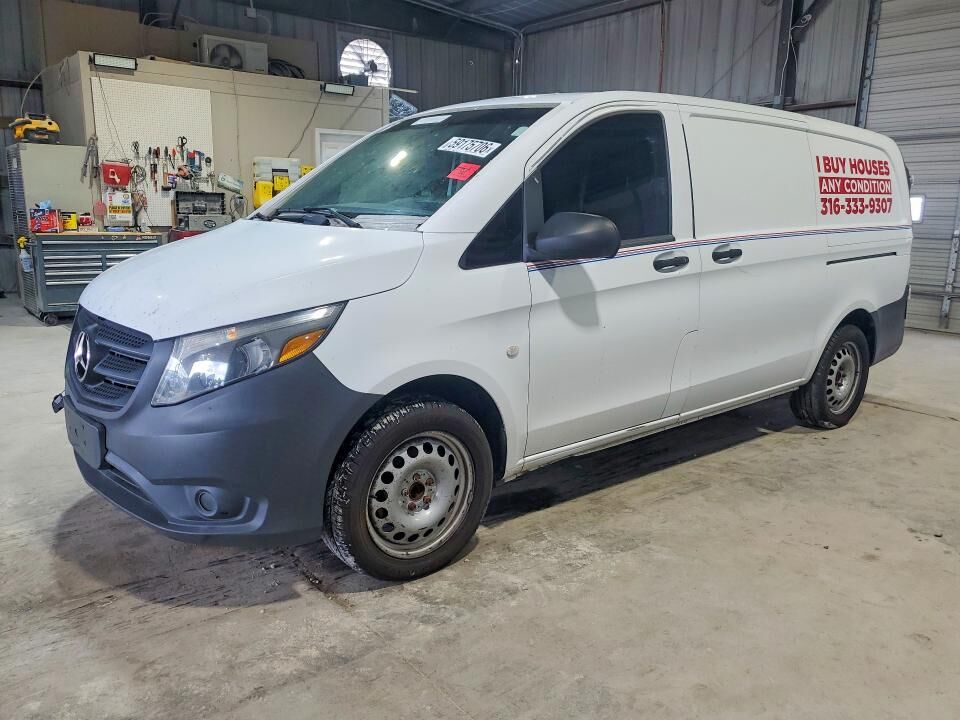 2016 MERCEDES-BENZ METRIS