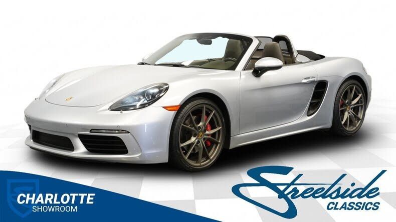 2017 PORSCHE Boxster