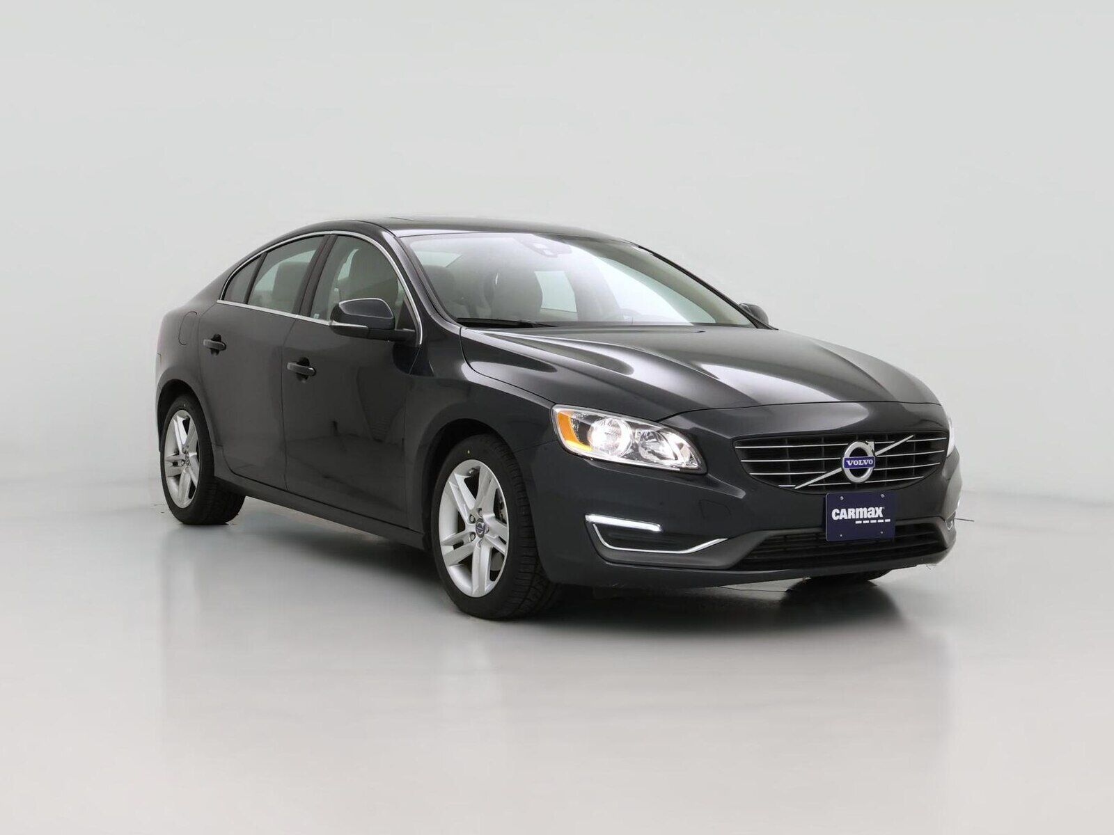 2015 VOLVO S60