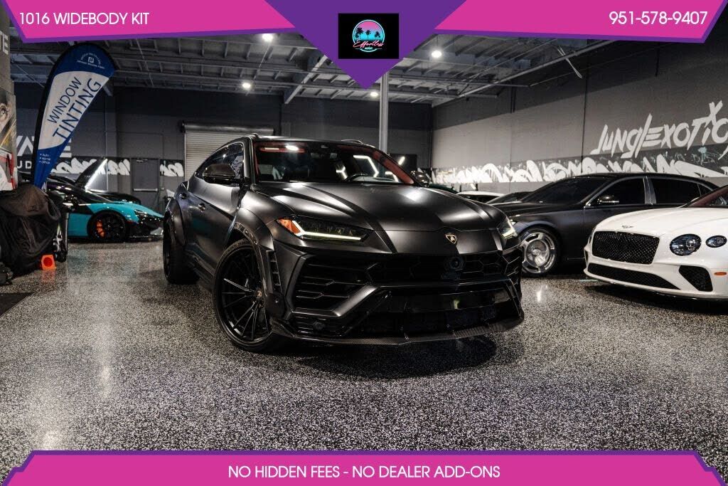 2021 LAMBORGHINI URUS