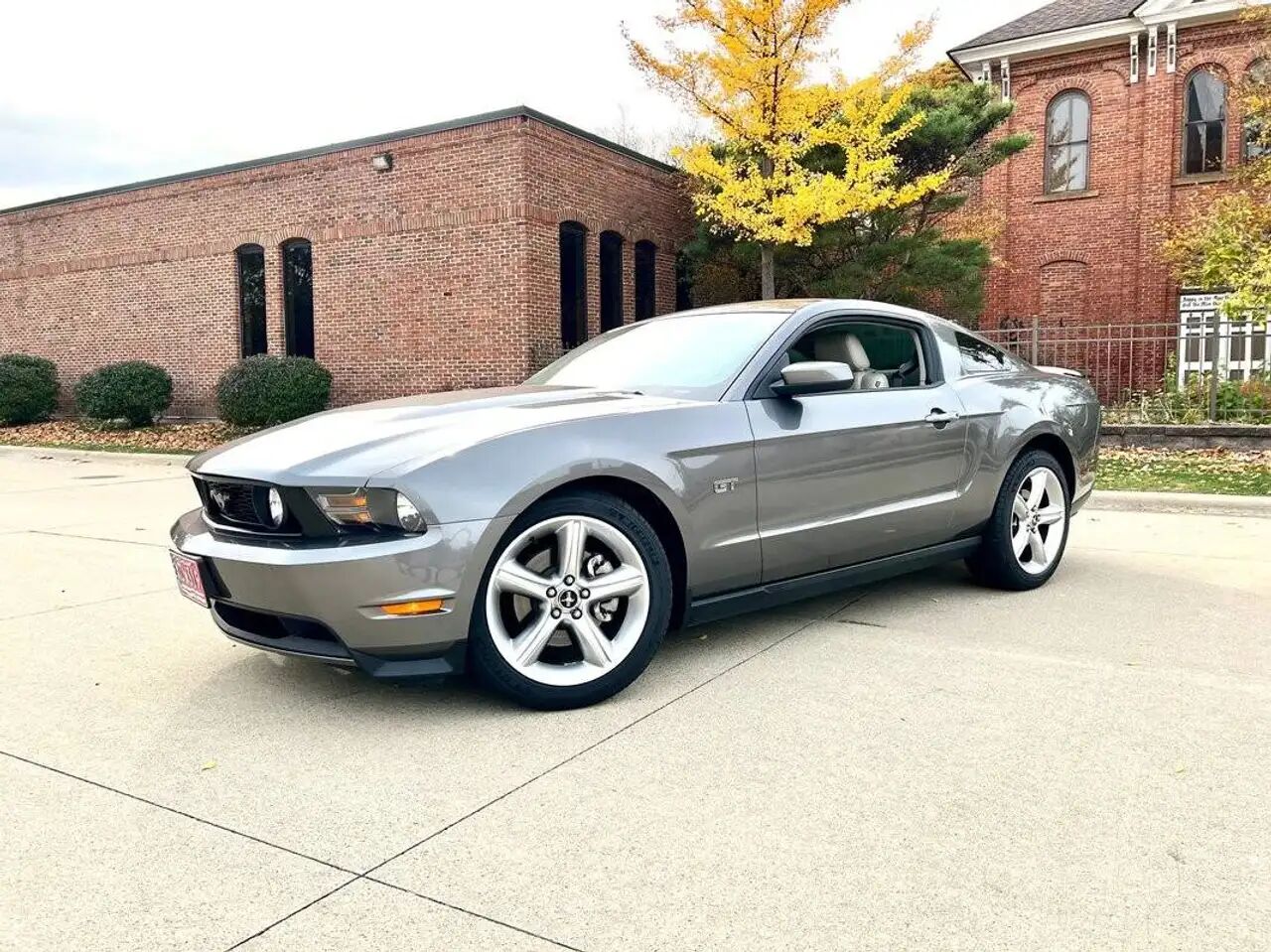 2010 FORD Mustang