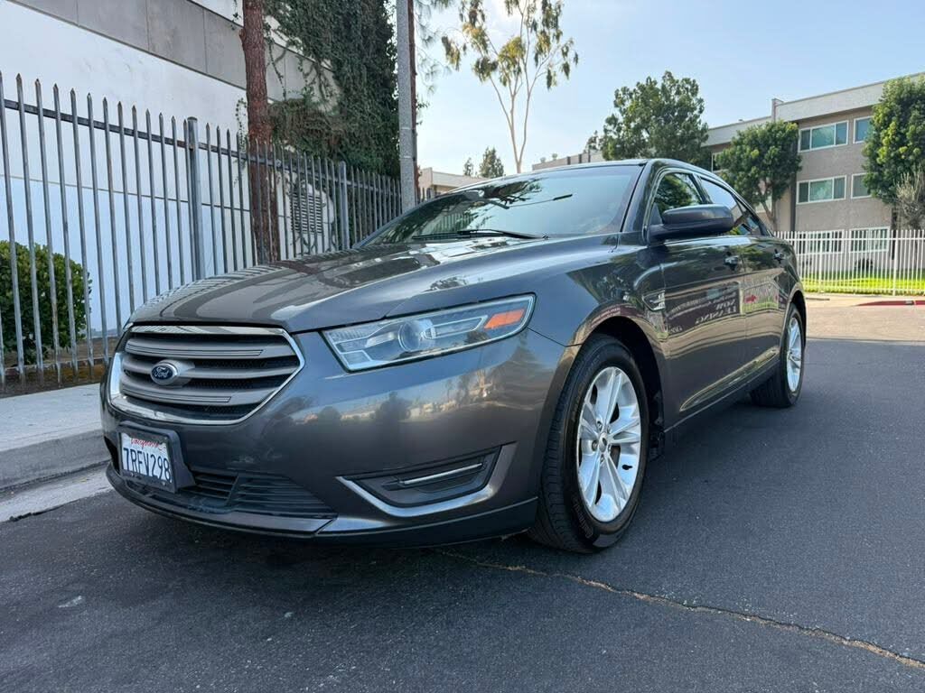2015 FORD Taurus
