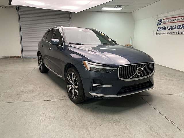 2022 VOLVO XC60