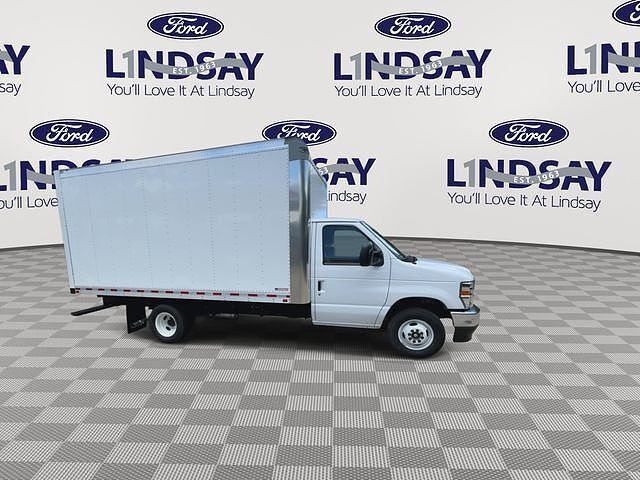 2025 FORD E-350