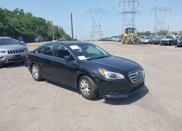 2017 SUBARU Legacy