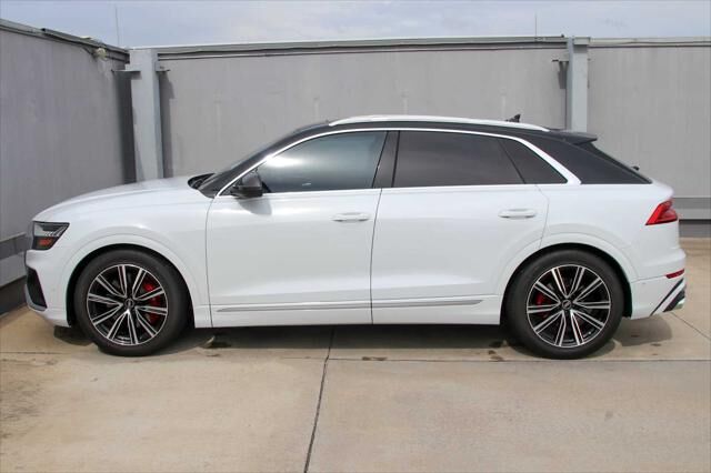 2023 Audi SQ8