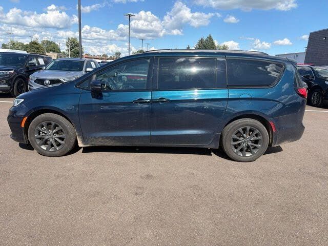 2021 CHRYSLER Pacifica