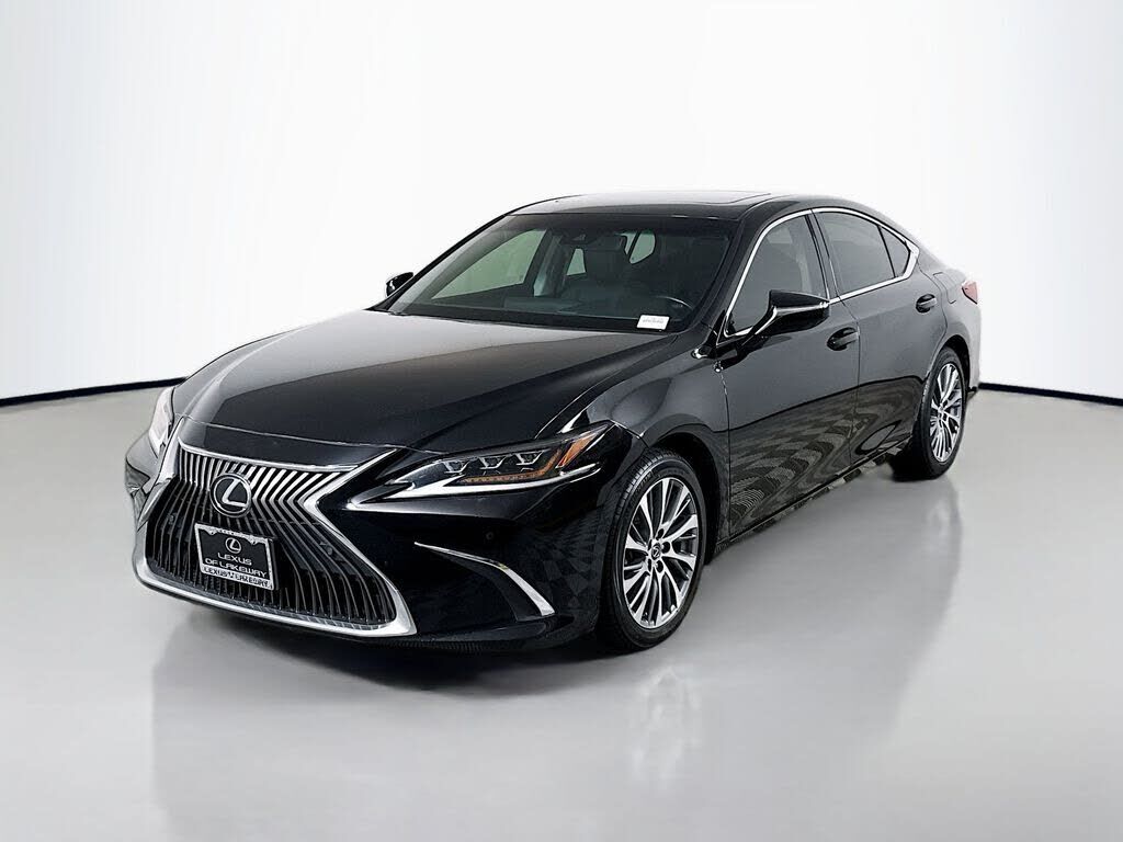 2019 LEXUS ES