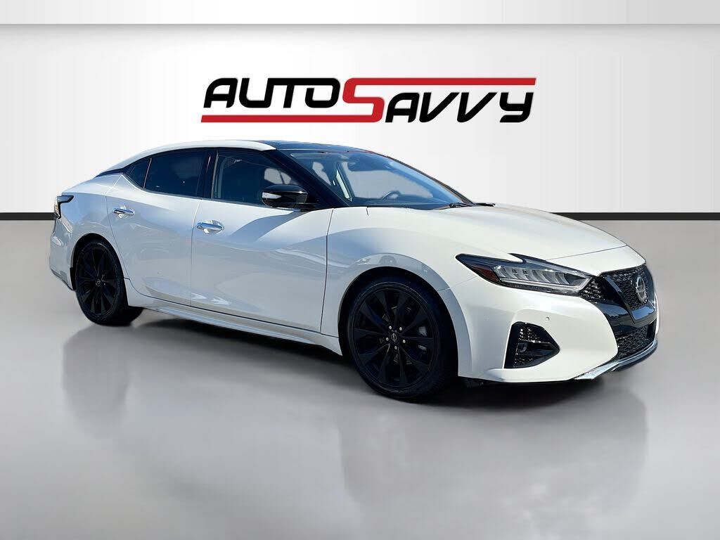 2023 NISSAN Maxima