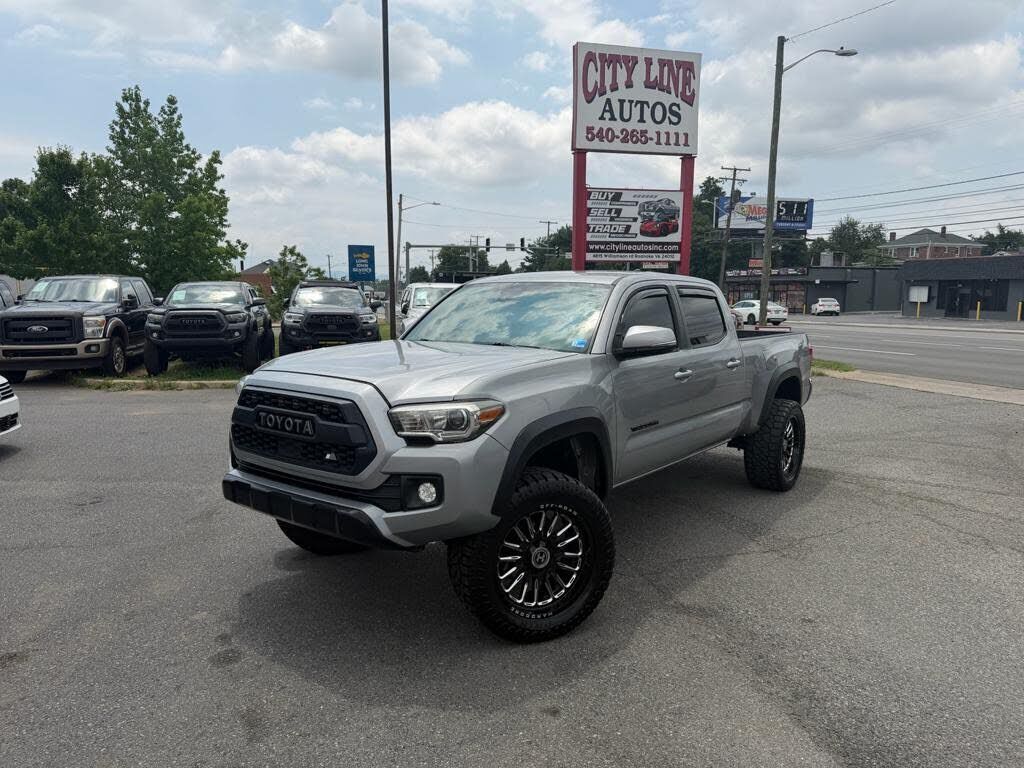 2019 TOYOTA Tacoma