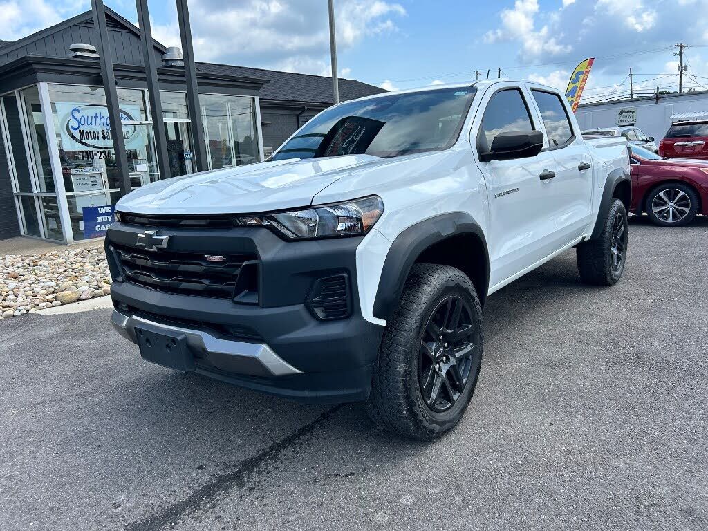 2023 CHEVROLET Colorado