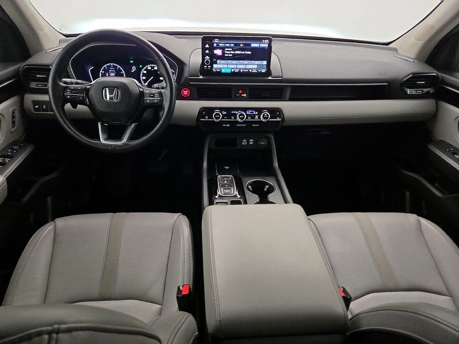 2023 HONDA Pilot