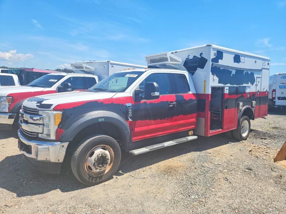2017 FORD F-550