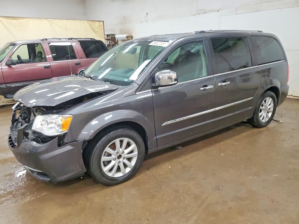 2015 CHRYSLER Town and Country