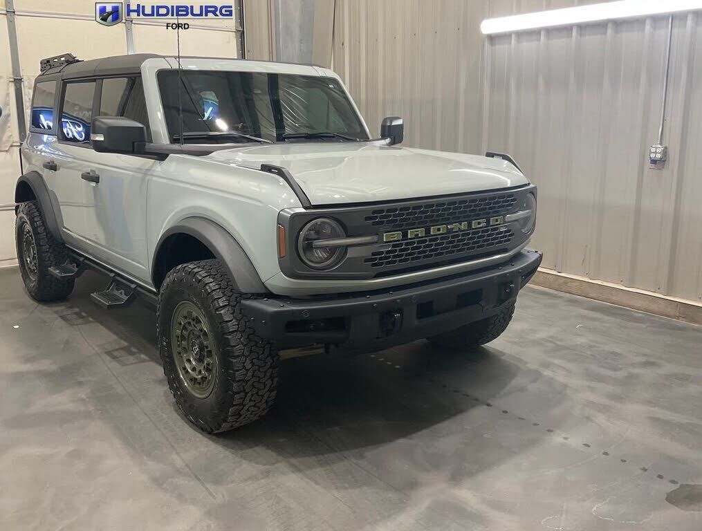 2024 FORD Bronco