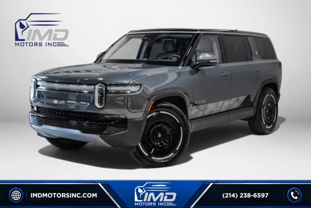 2025 RIVIAN R1S