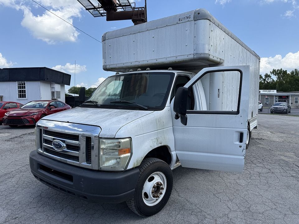 2009 FORD E-450