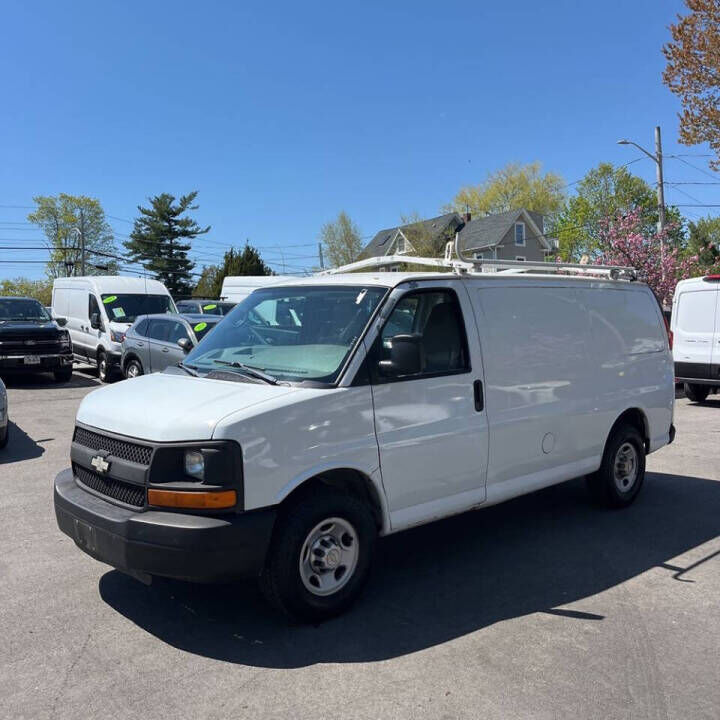 2011 CHEVROLET Express