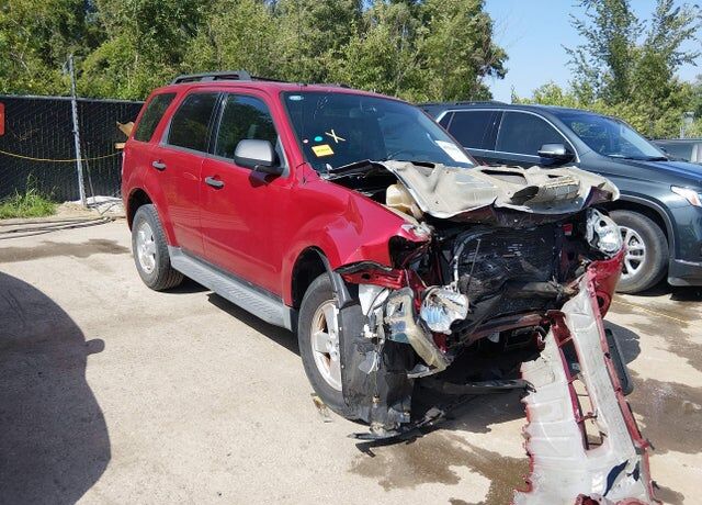 2011 FORD Escape
