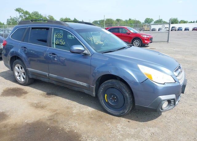 2013 SUBARU Outback
