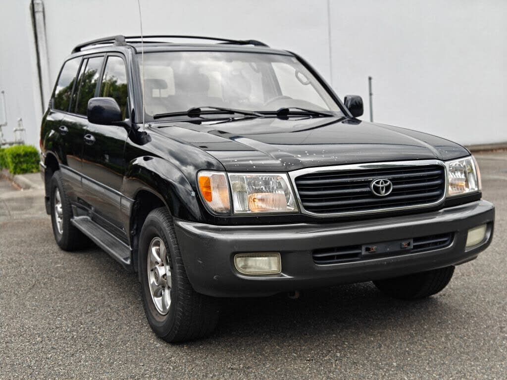 2002 TOYOTA Land Cruiser