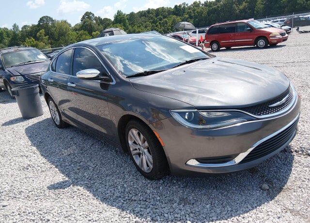 2016 CHRYSLER 200