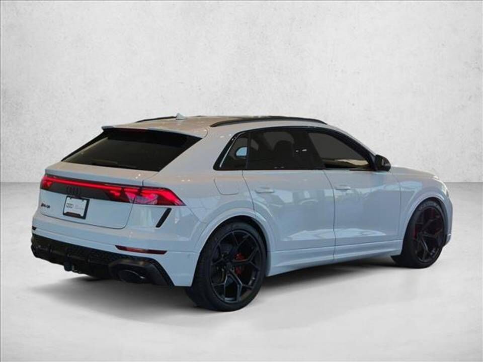 2026 Audi RS Q8