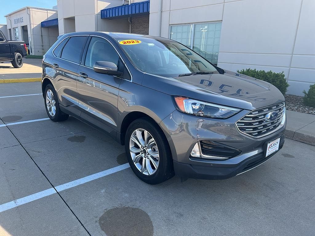2023 FORD Edge