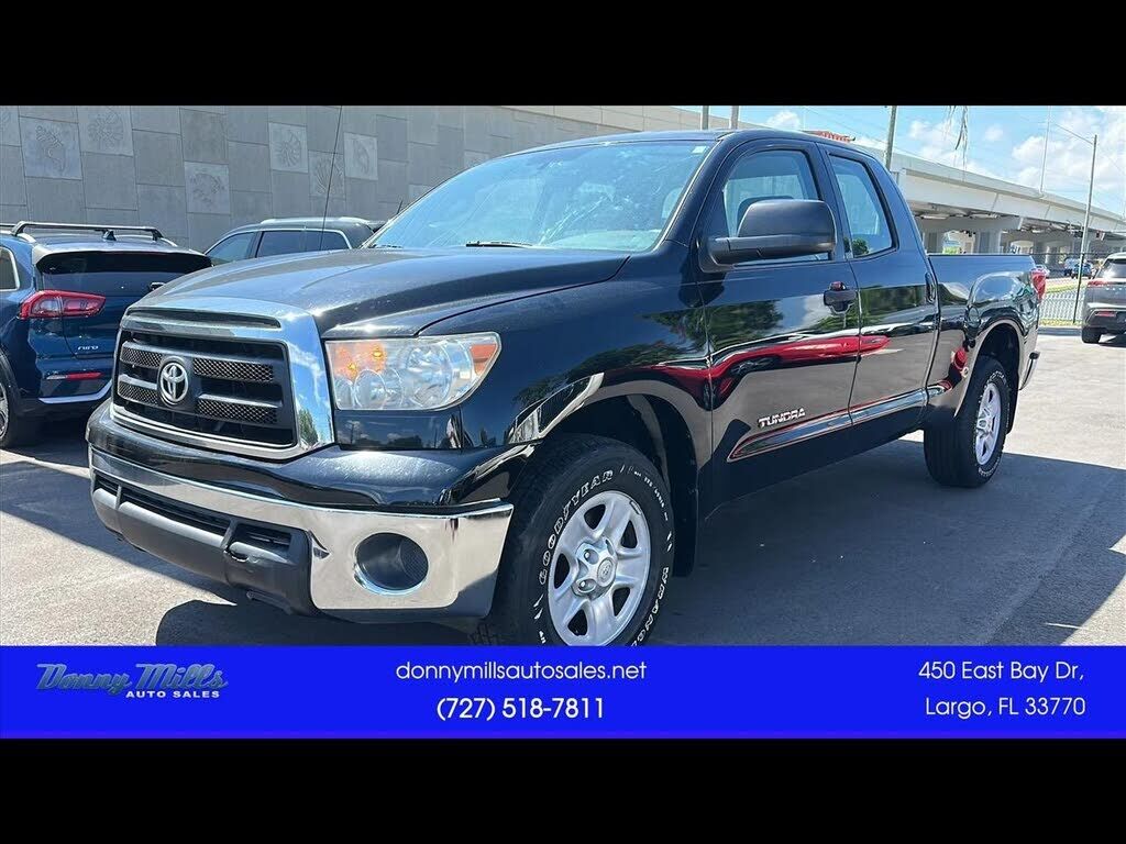 2013 TOYOTA Tundra