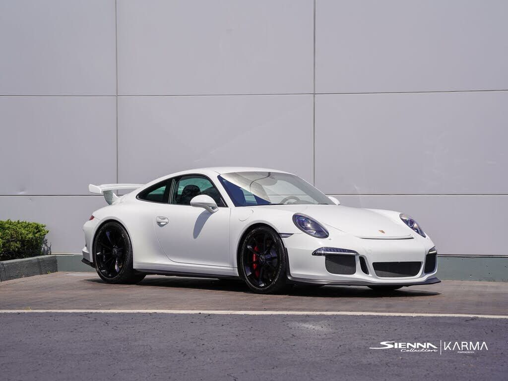 2015 PORSCHE 911