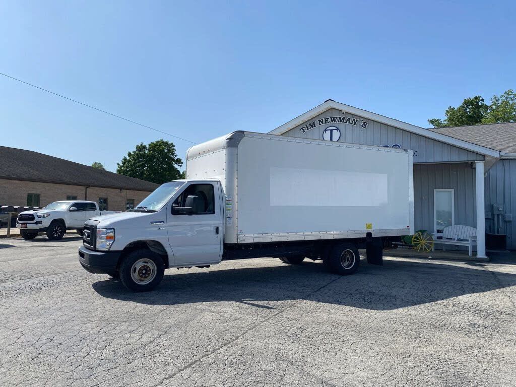 2019 FORD E-350