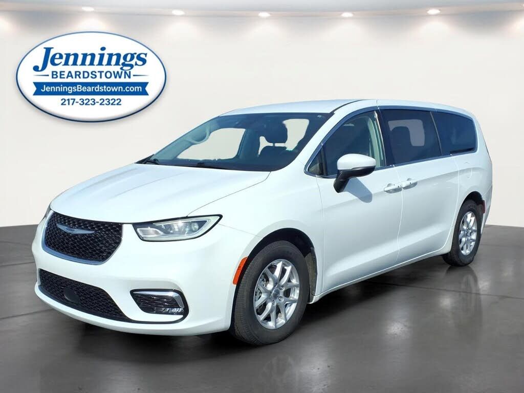 2023 CHRYSLER Pacifica