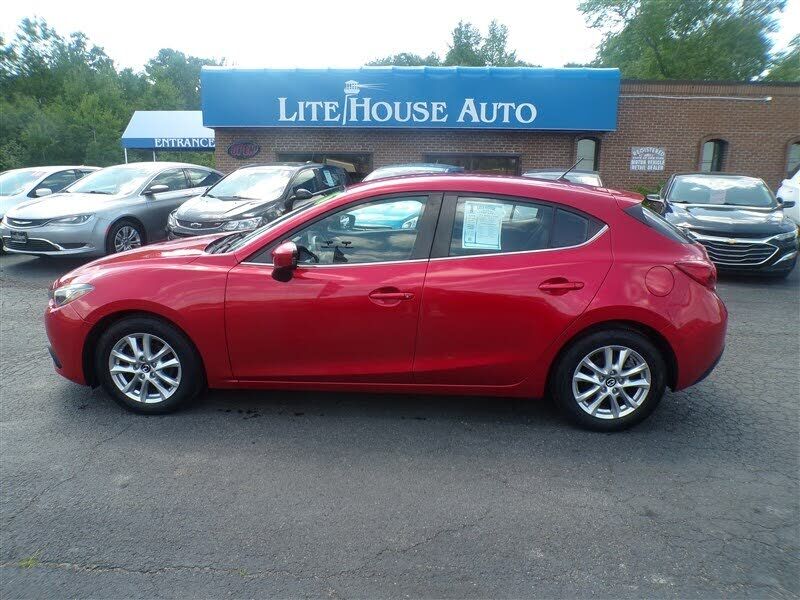 2016 MAZDA Mazda3