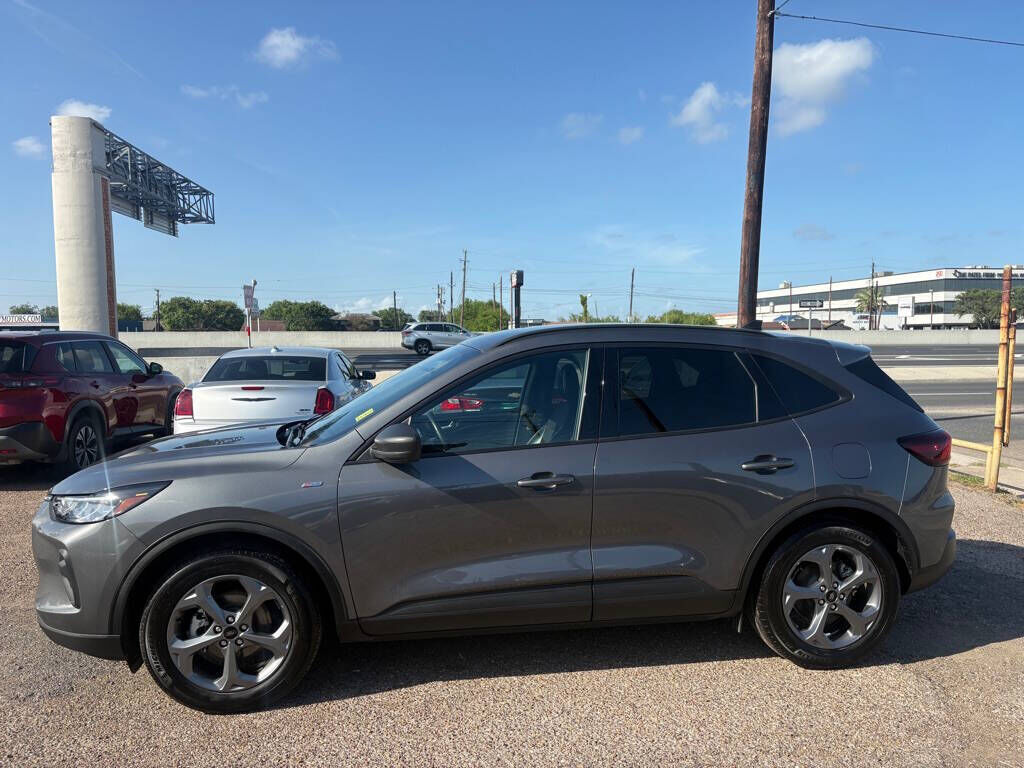 2025 FORD Escape