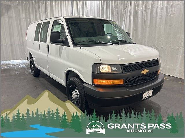 2026 CHEVROLET Express