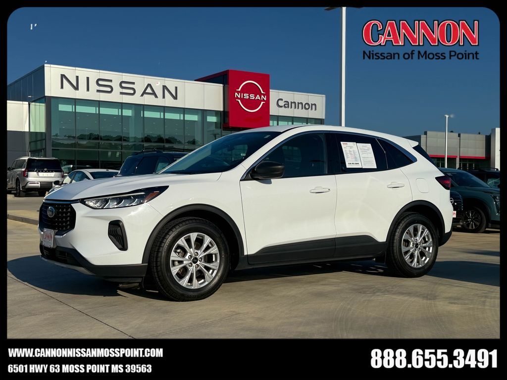 2024 FORD Escape