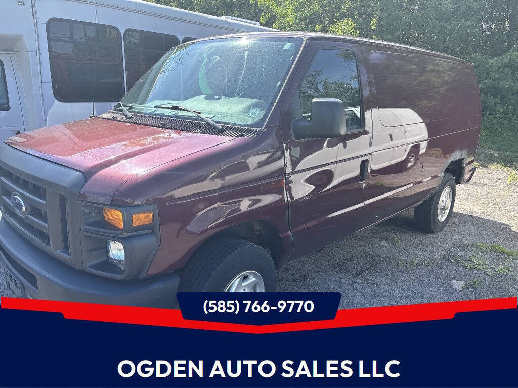 2011 FORD E-350