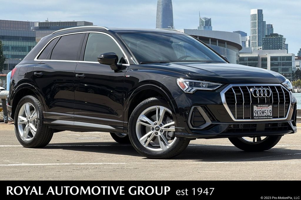 2024 AUDI Q3
