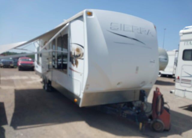 2011 FOREST RIVER Sierra Towables