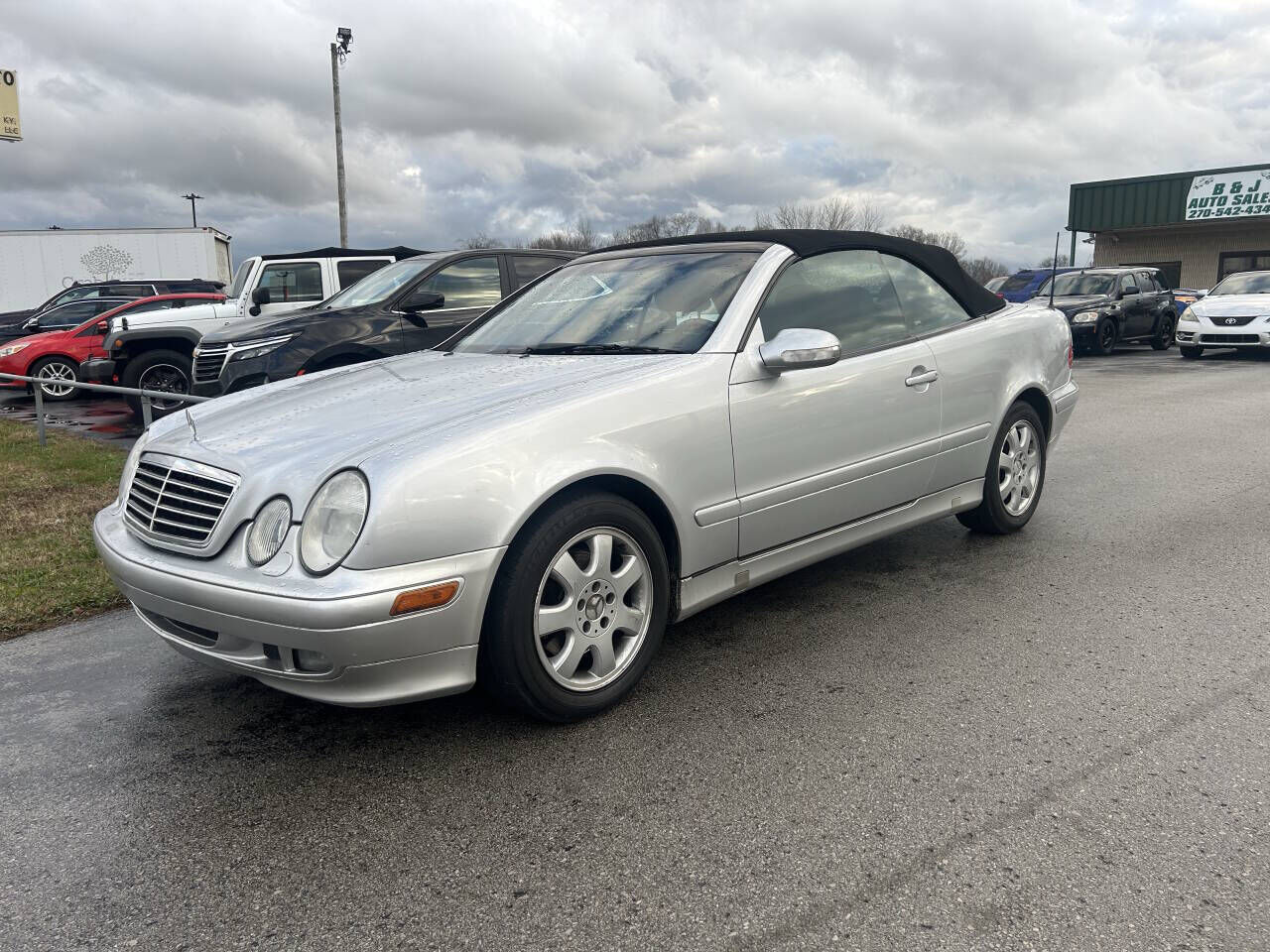 2001 MERCEDES-BENZ CLK-Class