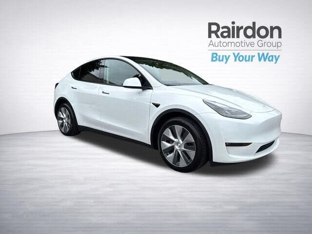 2023 TESLA Model Y