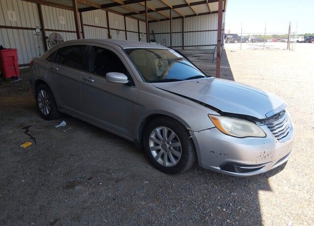 2011 CHRYSLER 200